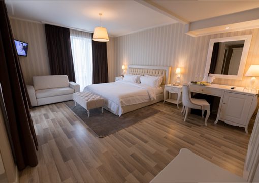 Deluxe Double Room with Balcony and Sea View